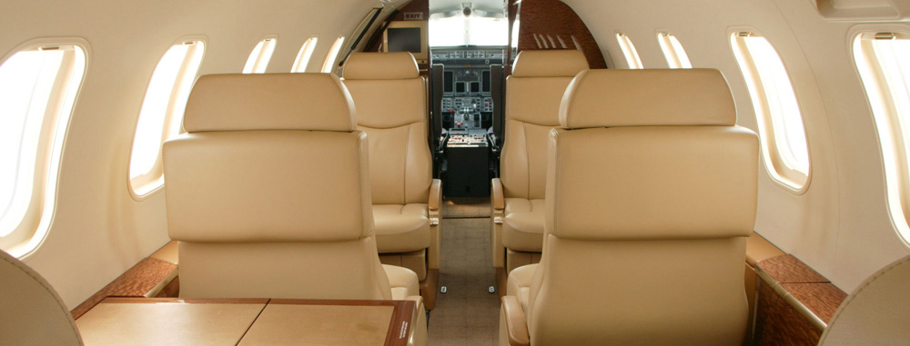 Learjet 40