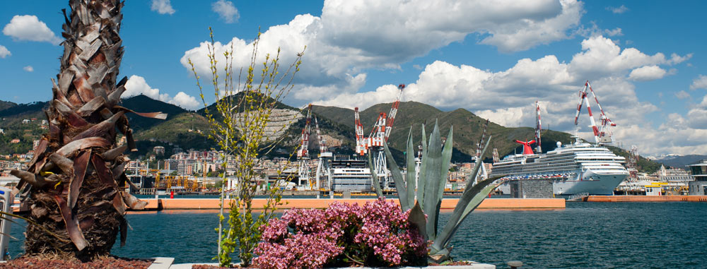 Limousinenservice Genua | exklusiver Limousinenservice in Genua