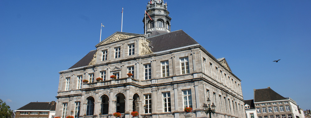 Limousinenservice Maastricht | exklusiver Limousinenservice in Maastricht